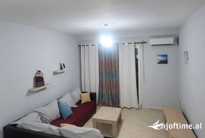 Shtepi me qera 2+1 ne Tirane - 550 Euro