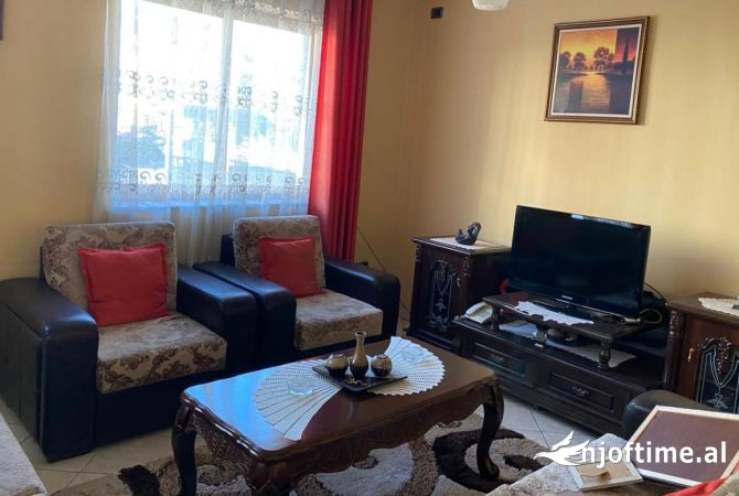Shtepi me qera 2+1 ne Tirane - 55,000 Leke