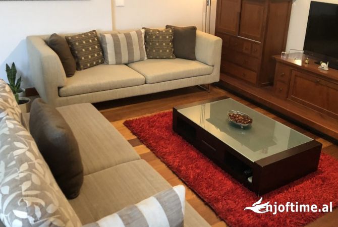 Shtepi me qera 3+1 ne Tirane - 1,100 Euro
