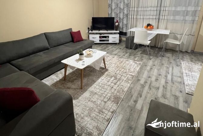 Shtepi me qera 1+1 ne Tirane - 520 Euro