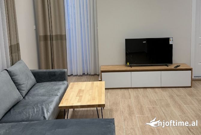 Shtepi me qera 2+1 ne Tirane - 600 Euro