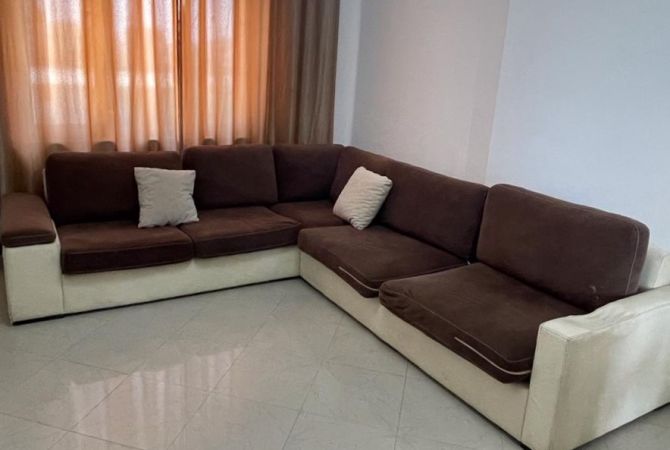 Shtepi me qera 2+1 ne Tirane - 48,000 Leke