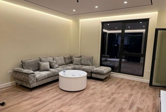 Shtepi me qera 3+1 ne Tirane - 1,200 Euro