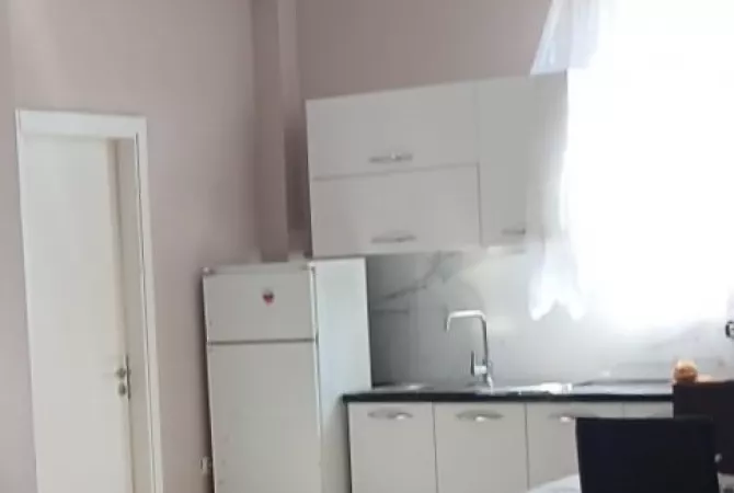 Shtepi me qera 2+1 ne Tirane - 40,000 Leke