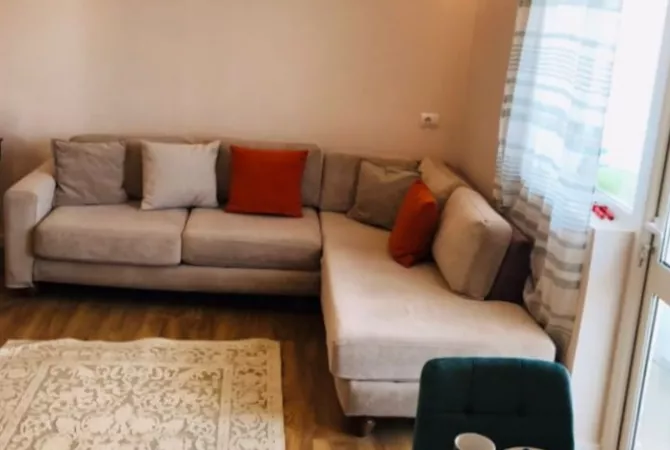 Shtepi me qera 1+1 ne Tirane - 650 Euro