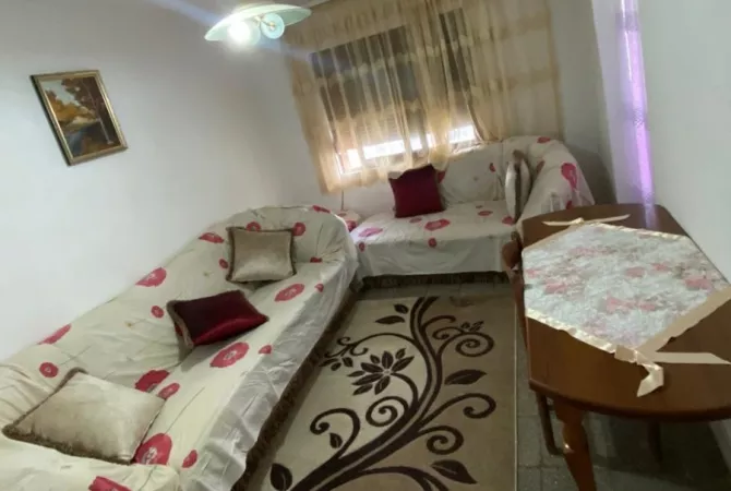 Shtepi me qera 1+1 ne Tirane - 39,000 Leke