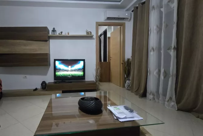 Shtepi me qera 2+1 ne Tirane - 50,000 Leke