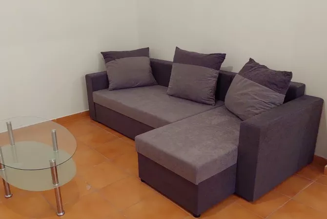 Shtepi me qera 2+1 ne Tirane - 45,000 Leke