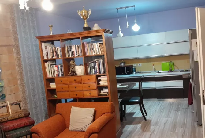 Shtepi me qera 2+1 ne Tirane - 600 Euro