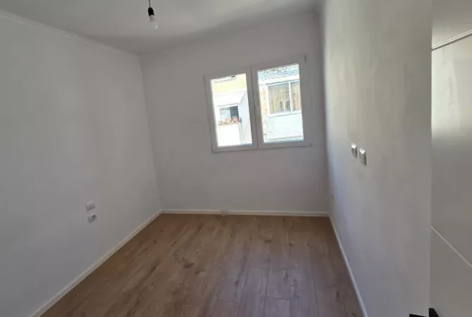 Shtepi ne shitje 2+1 ne Tirane - 128,000 Euro