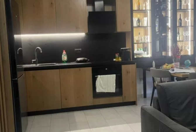 Shtepi me qera 2+1 ne Tirane - 700 Euro