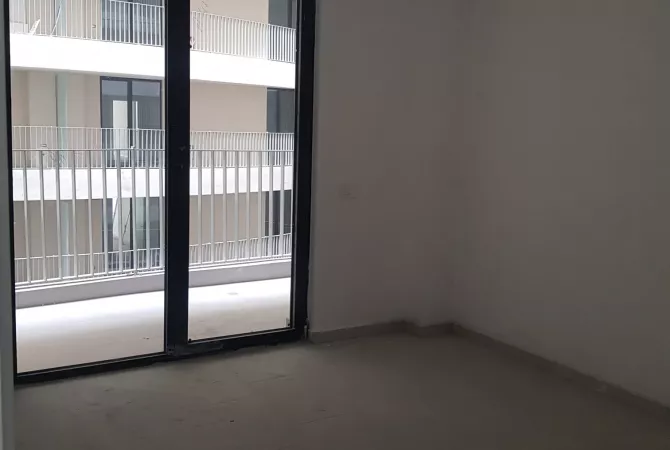 Shtepi me qera 3+1 ne Tirane - 1,250 Euro