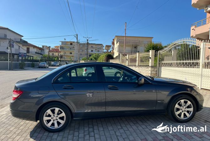 Cars for sale in Berat, Mercedes-Benz, 2010 Diesel,Kambio Automatik Payment 6,300  Euro.