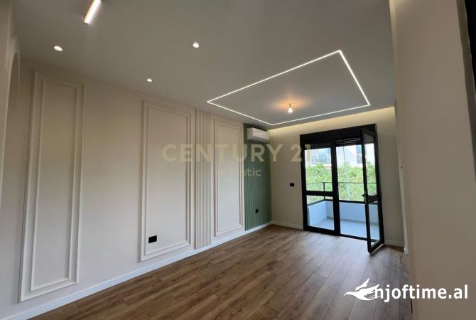 Shtepi ne shitje Apartament ne Durres, 2+1, Mobilimi Pjeserisht e mobiluar, Pagesa 135,000  Euro.