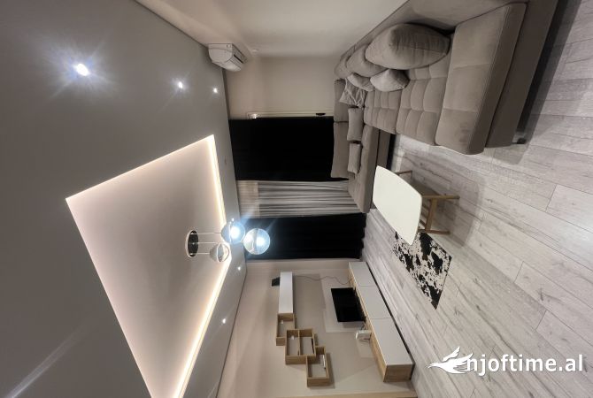 Shtepi me qera 2+1 ne Tirane - 50,000 Leke