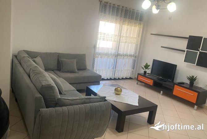 Shtepi me qera 1+1 ne Tirane - 550 Euro
