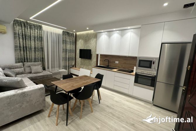 Shtepi me qera 1+1 ne Tirane - 65,000 Leke