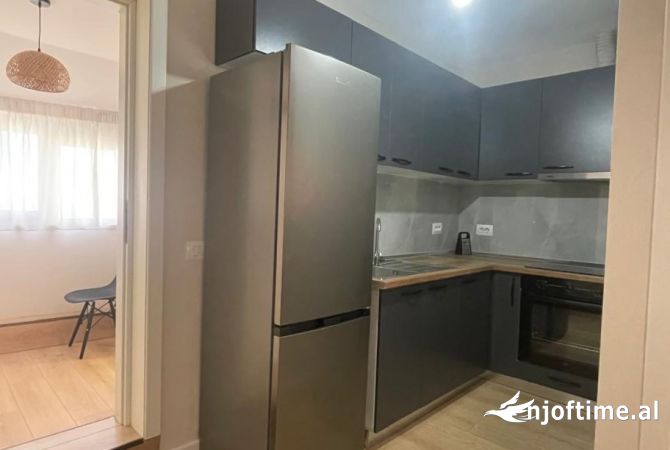 Shtepi me qera Garsoniere ne Tirane - 490 Euro