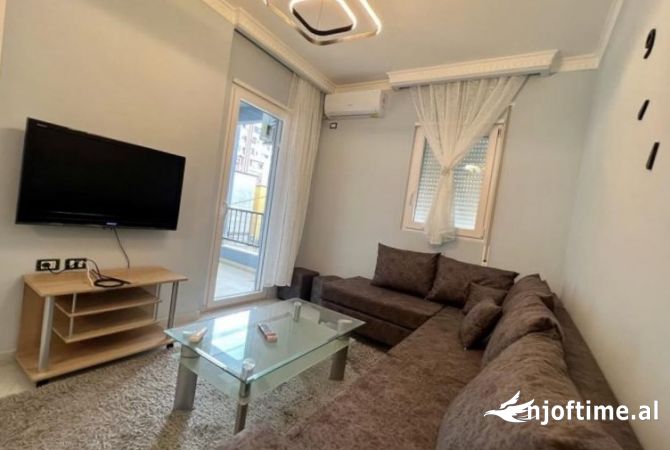 Shtepi me qera 1+1 ne Tirane - 450 Euro