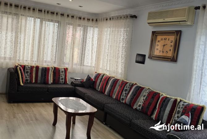 Shtepi me qera 2+1 ne Tirane - 530 Euro