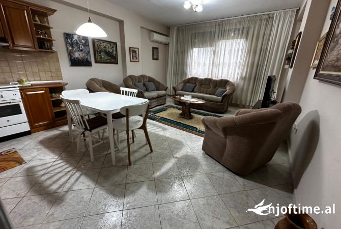 Shtepi me qera 1+1 ne Tirane - 450 Euro