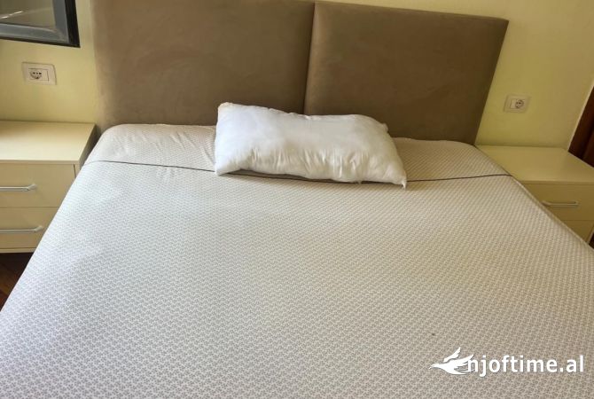 Shtepi me qera 1+1 ne Tirane - 400 Euro