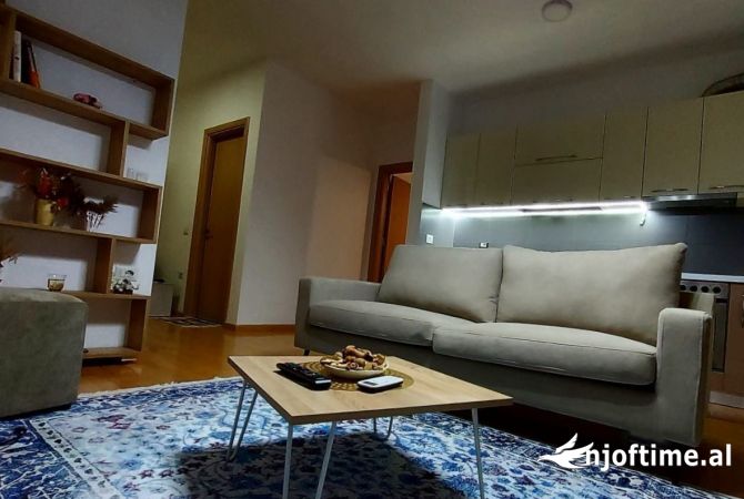 Shtepi me qera 2+1 ne Tirane - 700 Euro