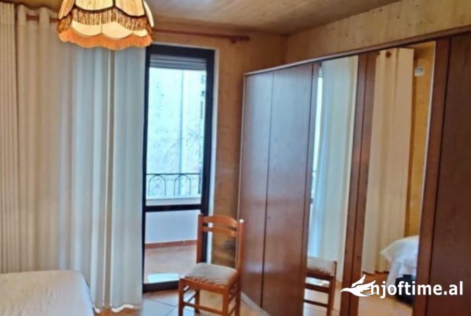 Shtepi ne shitje 2+1 ne Tirane - 235,000 Euro