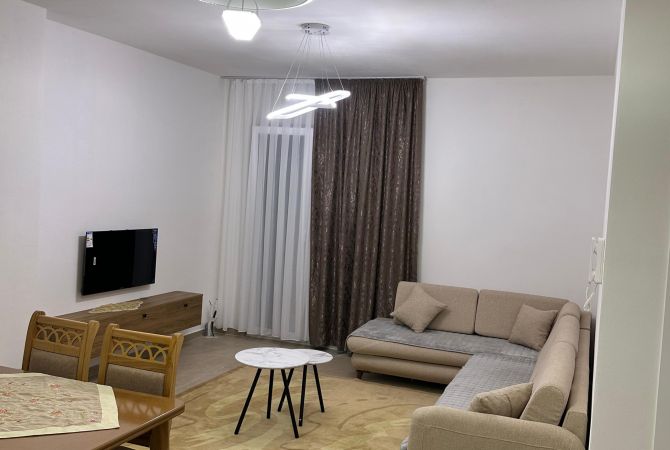Shtepi me qera 1+1 ne Tirane - 400 Euro