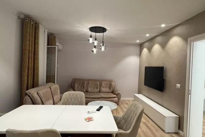 Shtepi me qera 2+1 ne Tirane - 850 Euro
