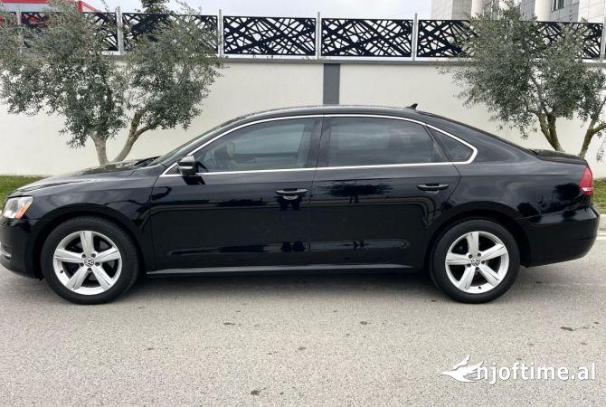 Makina ne shitje ne Durres, Volkswagen, 2013 Benzine,Kambio Automatik Pagesa 7,500  Euro.