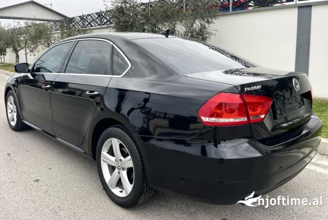 Makina ne shitje ne Durres, Volkswagen, 2013 Benzine,Kambio Automatik Pagesa 7,500  Euro.
