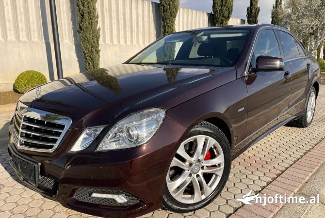 Makina ne shitje ne Durres, Mercedes-Benz, 2010 Diesel,Kambio Automatik Pagesa 9,700  Euro.