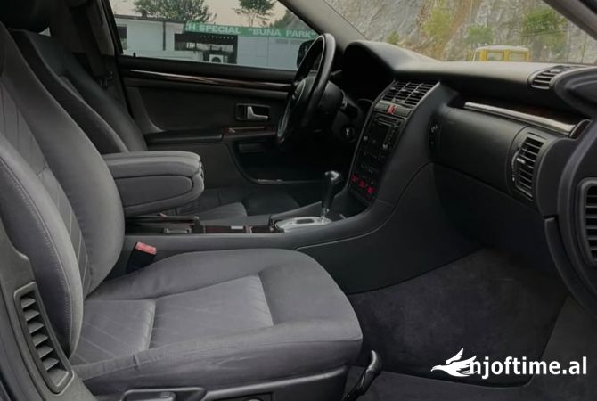 Makina ne shitje ne Durres, Audi, 2002 Diesel,Kambio Automatik Pagesa 5,600  Euro.