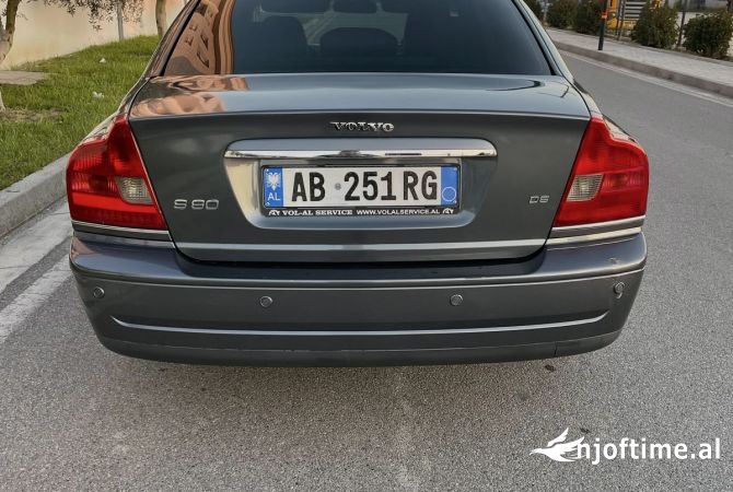 Makina ne shitje ne Durres, Volvo, 2007 Diesel,Kambio Automatik Pagesa 5,000  Euro.
