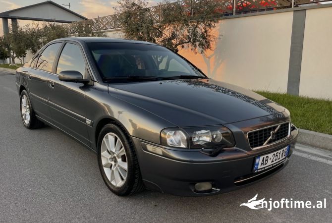 Makina ne shitje ne Durres, Volvo, 2007 Diesel,Kambio Automatik Pagesa 5,000  Euro.