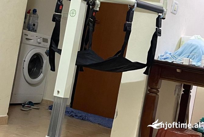 Patient lift chair  karrige ndihmese pacienti ( jane 2 pajisje )