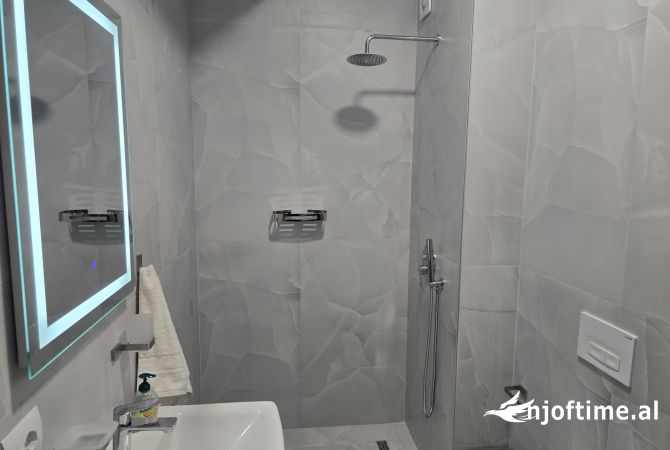 Shtepi me qera 1+1 ne Tirane - 450 Euro