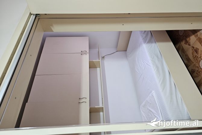 Shtepi me qera Apartament ne Tirane, 2+1, Mobilimi E mobiluar, Pagesa 500  Euro.