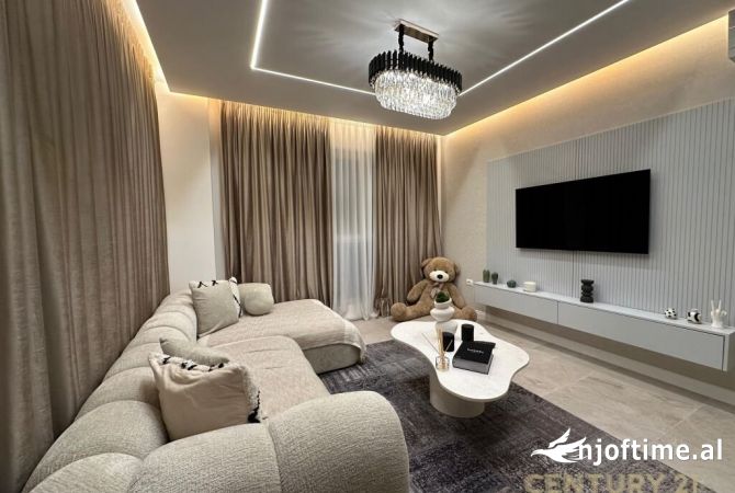 Shtepi me qera 3+1 ne Tirane - 1,450 Euro