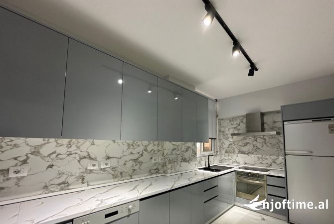 Shtepi me qera 2+1 ne Tirane - 850 Euro
