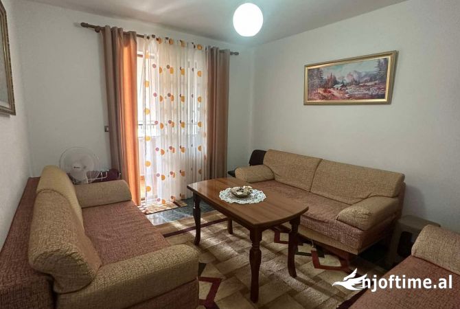 Shtepi ne shitje 2+1 ne Berat - 60,000 Euro