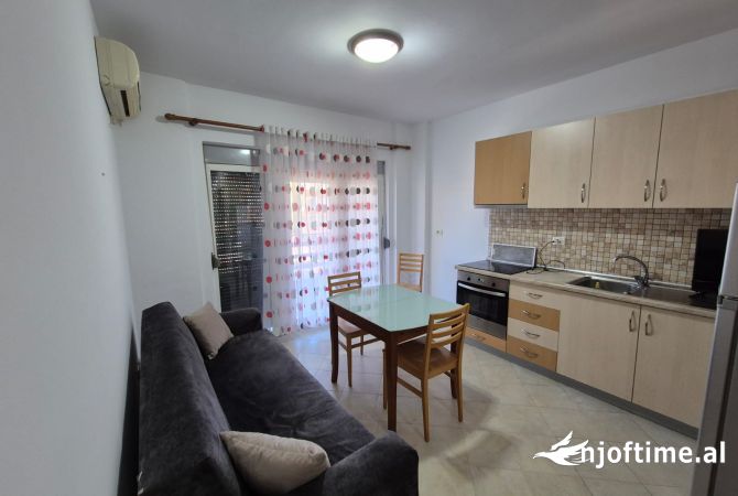 Shtepi me qera 1+1 ne Tirane - 450 Euro