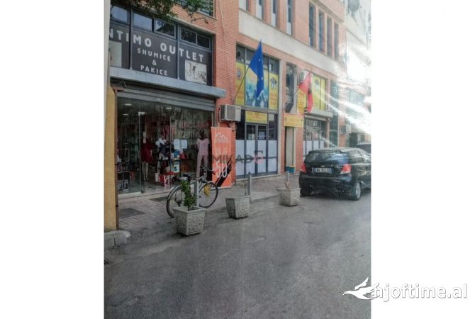 Ambient biznesi me qera 1+1 ne Tirane - 1,500 Euro