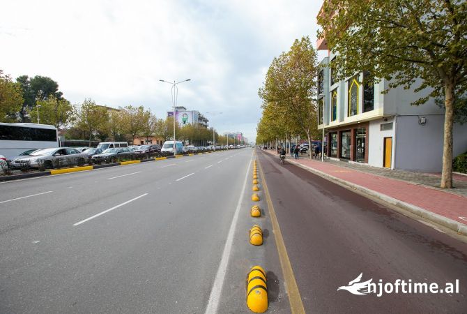 Ambient biznesi me qera 1+1 ne Tirane - 3,500 Euro
