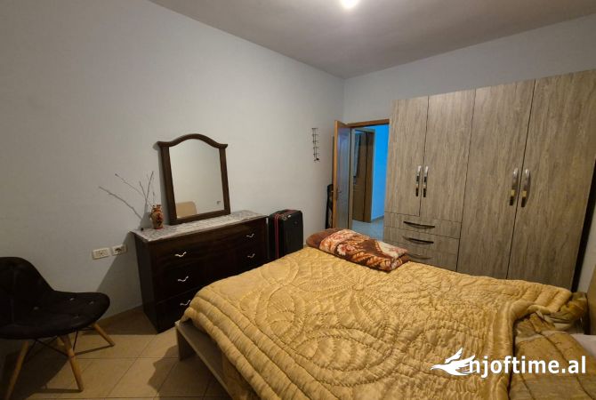 Shtepi me qera 1+1 ne Tirane - 35,000 Leke
