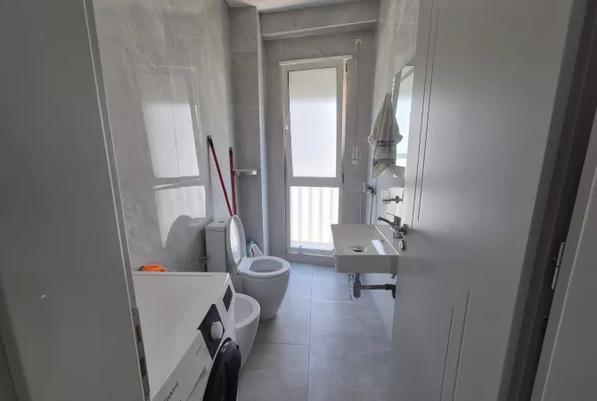 Shtepi me qera 1+1 ne Tirane - 650 Euro