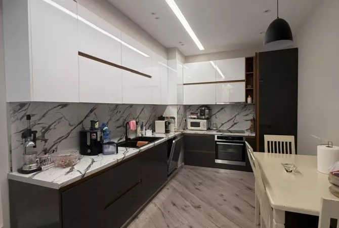 Shtepi ne shitje 4+1 ne Tirane - 350,000 Euro