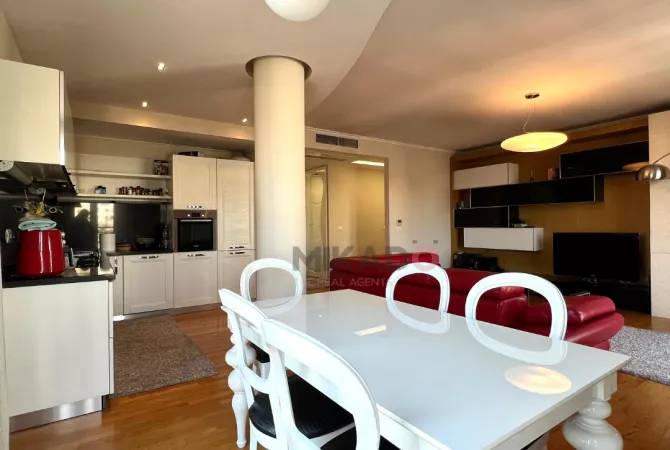 Casa in affitto 2+1 a Tirana - 1,600 Euro