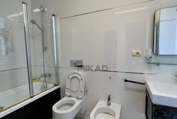 Shtepi me qera Apartament ne Tirane, 2+1, Mobilimi E mobiluar, Pagesa 1,600  Euro.